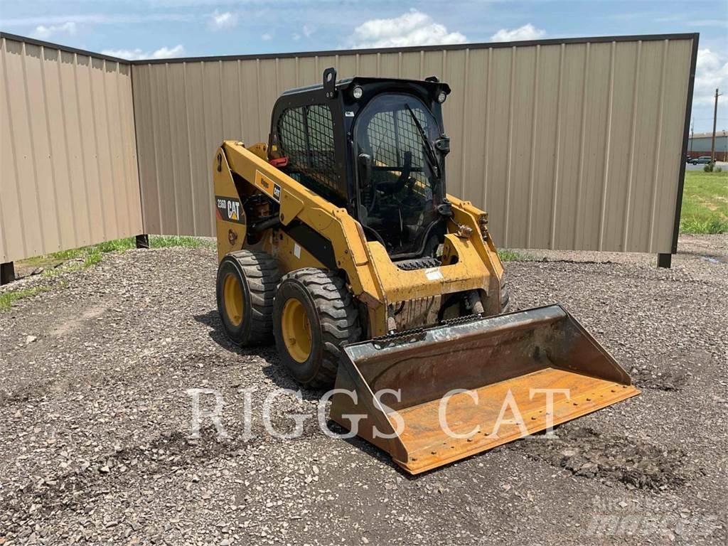 CAT 236D A Kompaktlastere