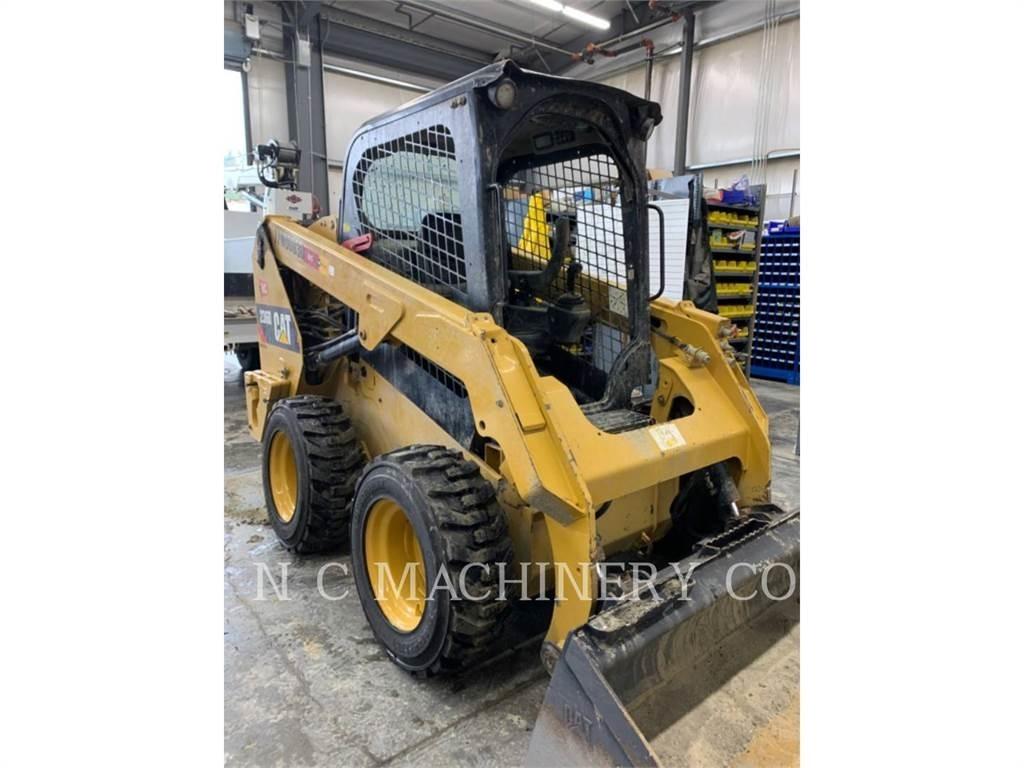 CAT 236D H2CN Kompaktlastere