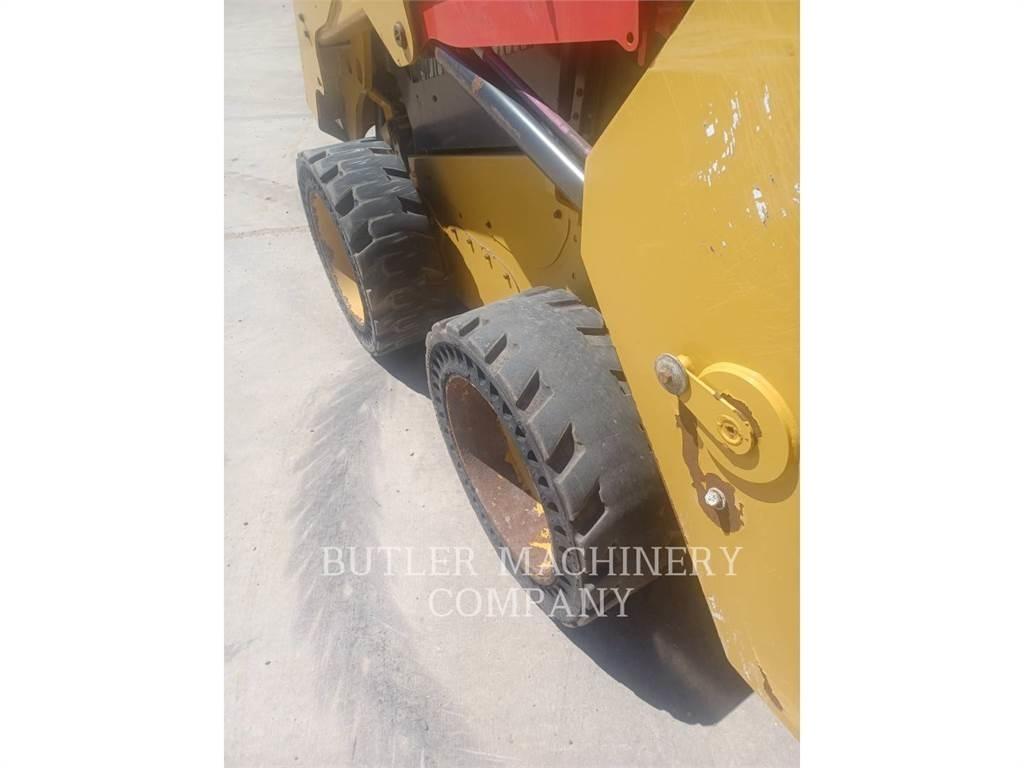 CAT 236D3 Kompaktlastere