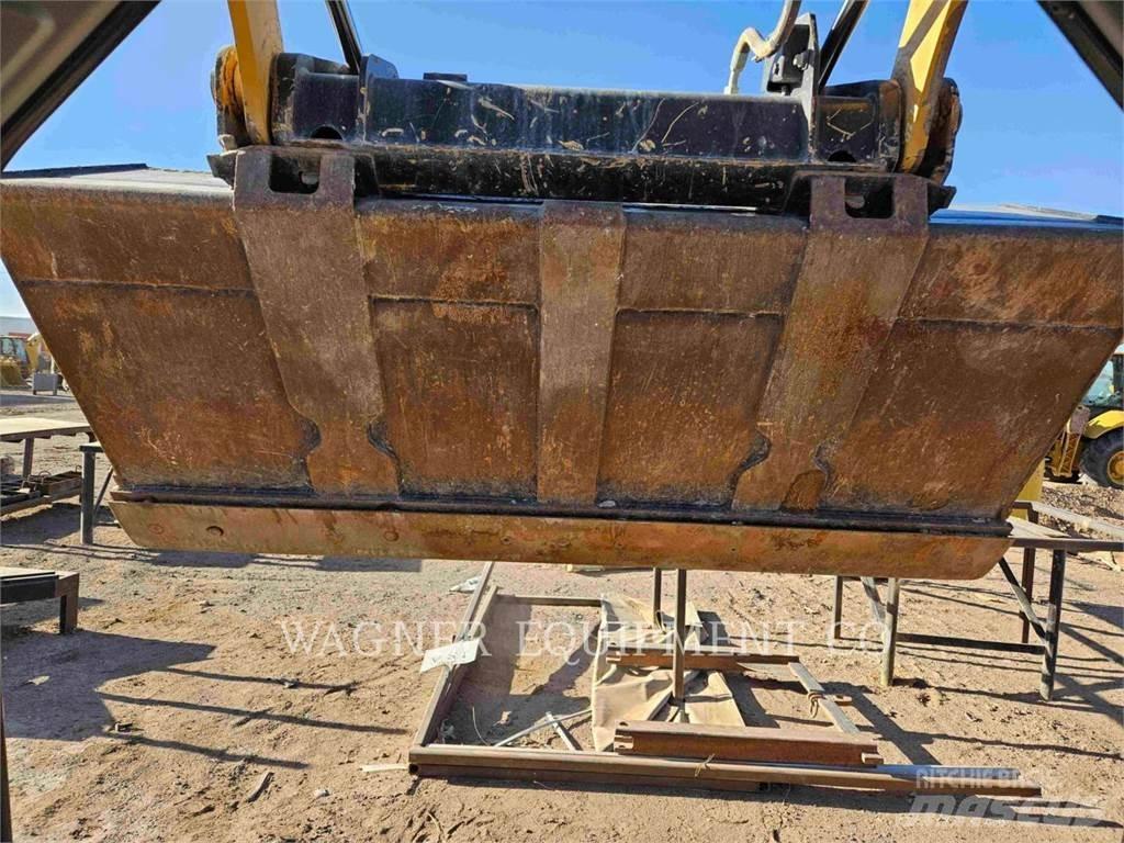 CAT 236D3 Kompaktlastere