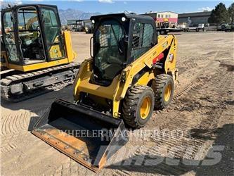 CAT 236D3 C3H2 Kompaktlastere
