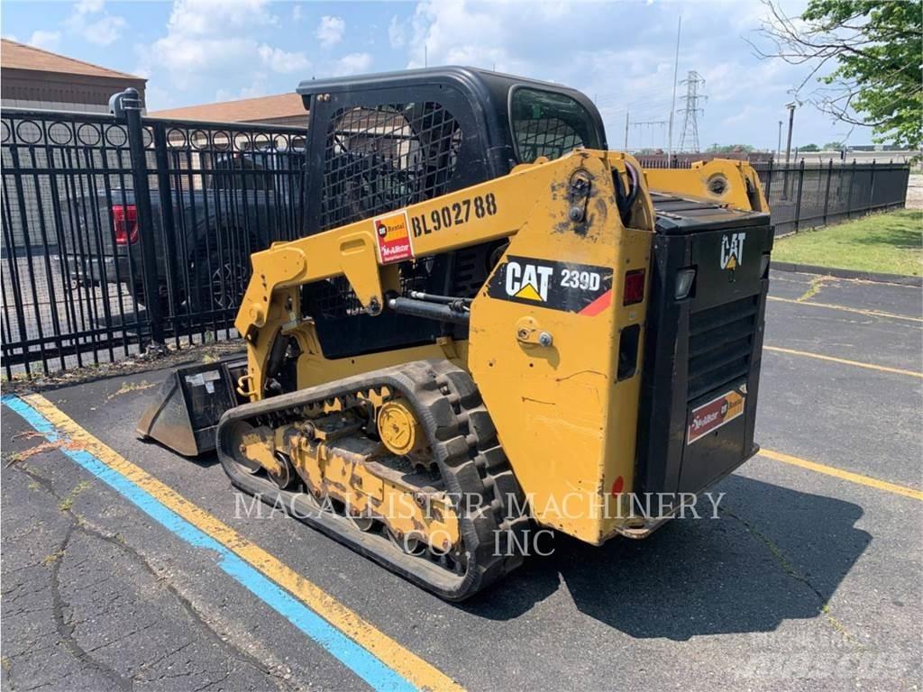 CAT 239D Beltelastere