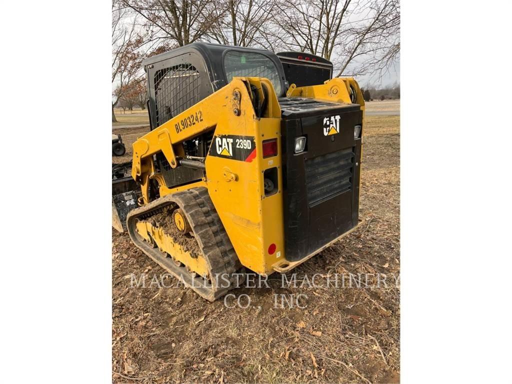 CAT 239D Beltelastere