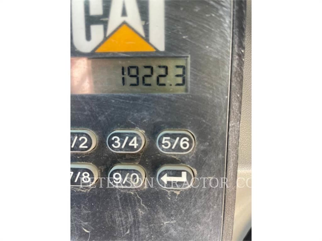CAT 239D Beltelastere