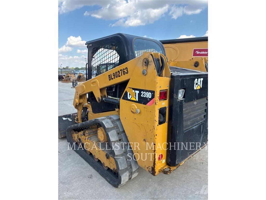CAT 239D Beltelastere