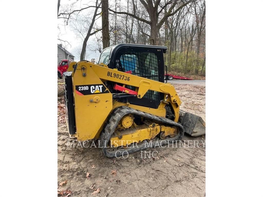 CAT 239D Beltelastere