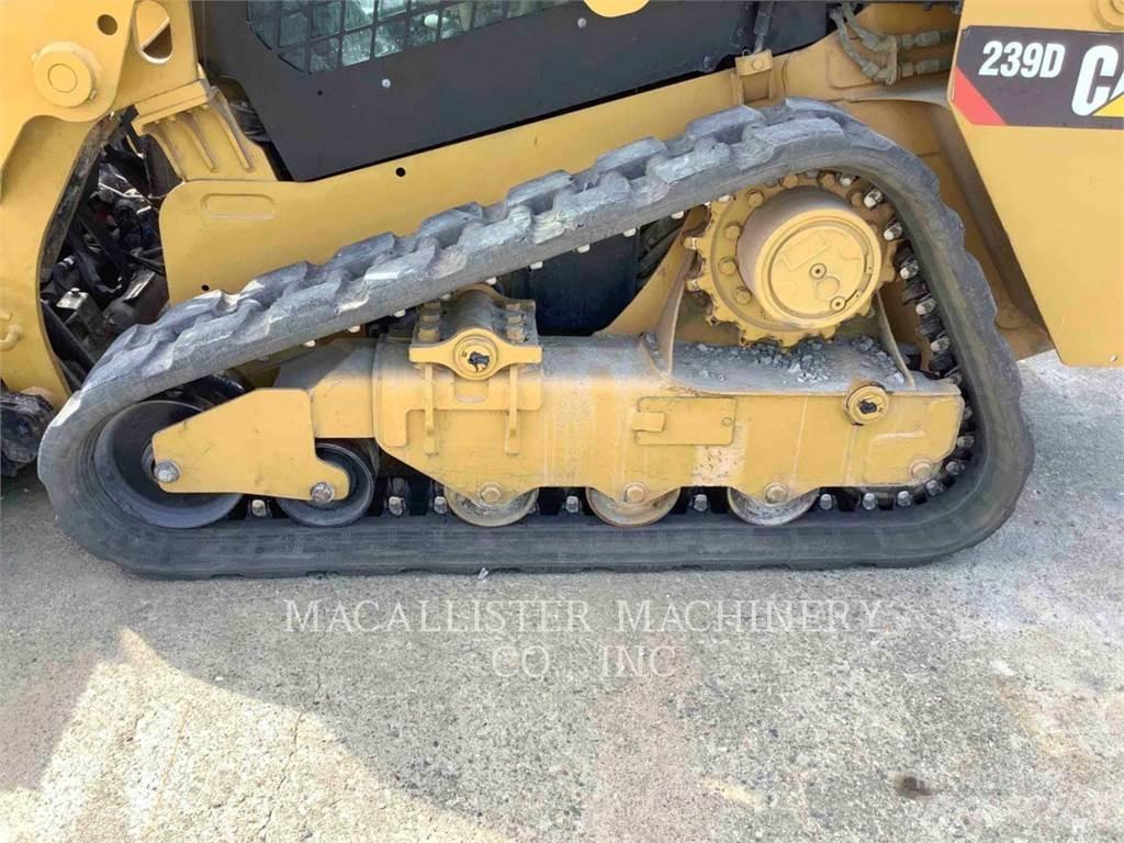CAT 239D Beltelastere