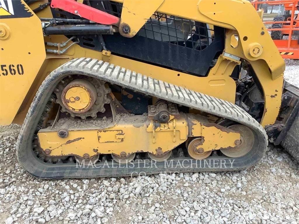 CAT 239D Beltelastere
