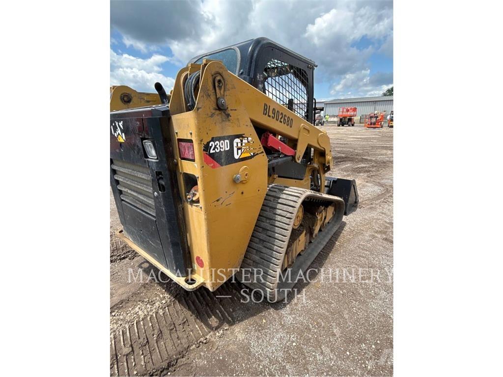 CAT 239D Beltelastere