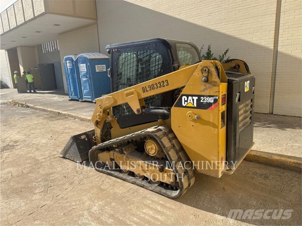 CAT 239D Beltelastere