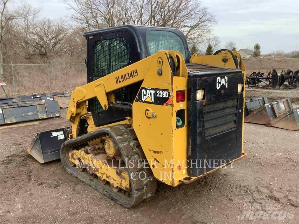 CAT 239D Beltelastere