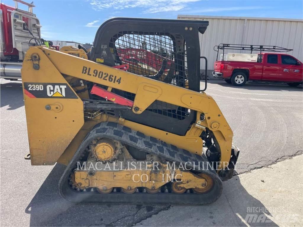 CAT 239D Beltelastere