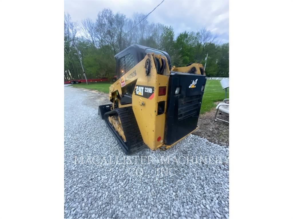 CAT 239D Beltelastere