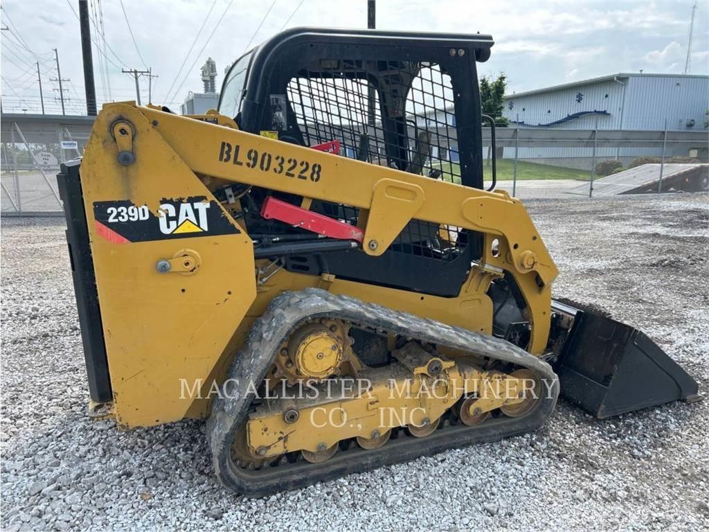 CAT 239D Beltelastere