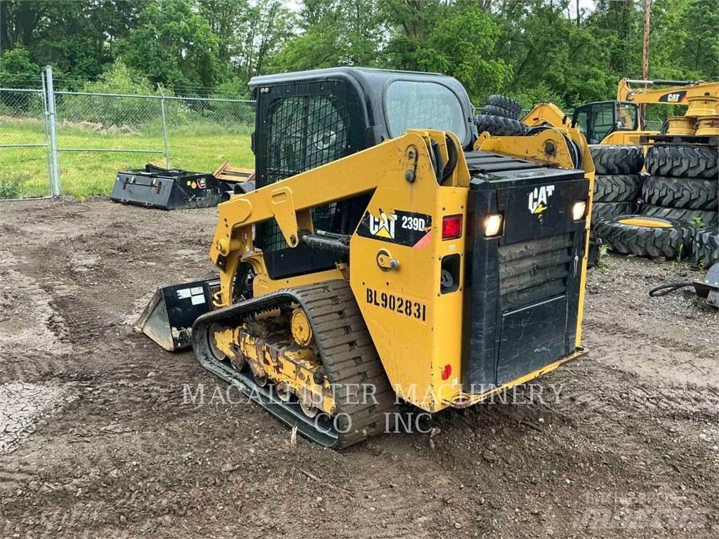 CAT 239D Beltelastere