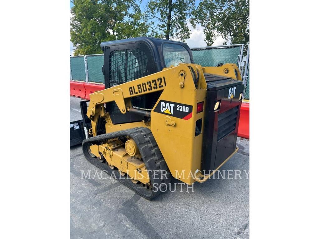 CAT 239D Beltelastere