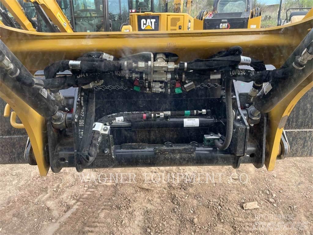 CAT 239D3 Beltelastere