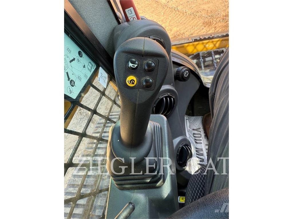 CAT 239D3 Beltelastere