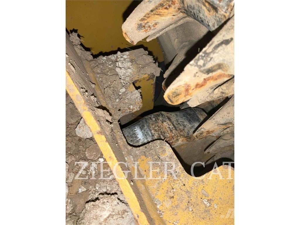 CAT 239D3 Beltelastere