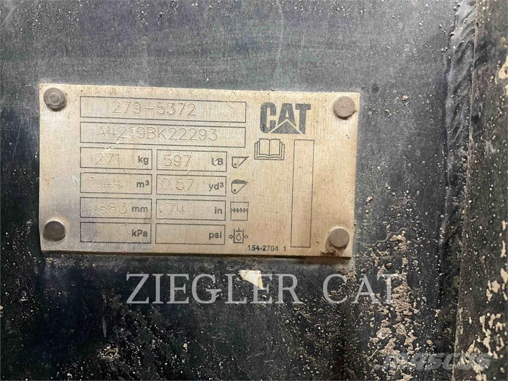 CAT 239D3 Beltelastere