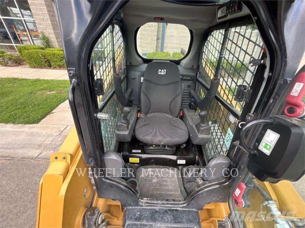 CAT 239D3 C3H2 Beltelastere