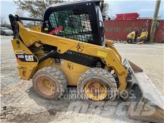 CAT 242D Kompaktlastere