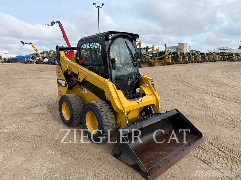 CAT 242D Kompaktlastere