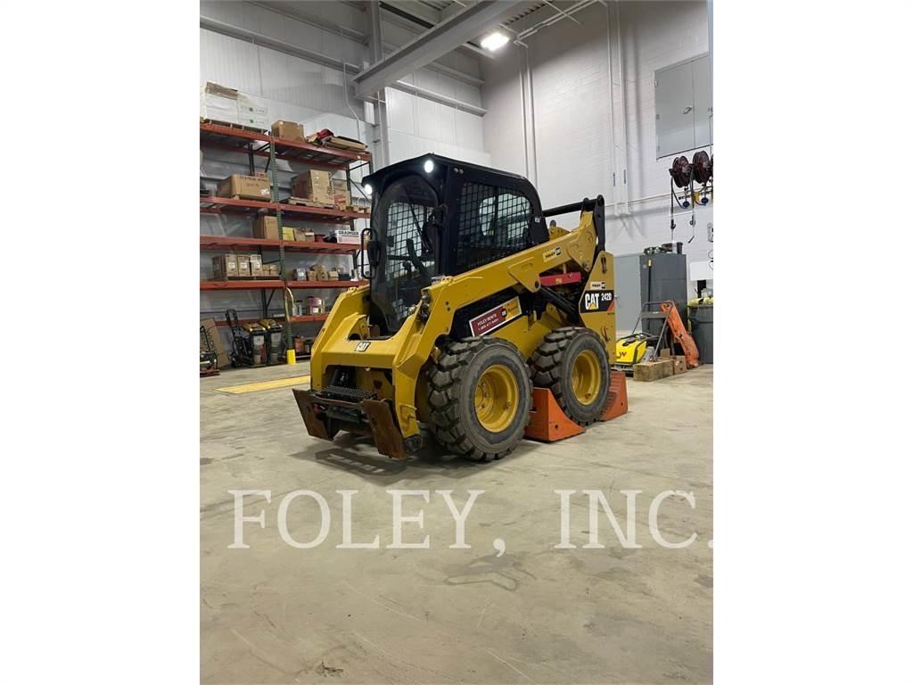 CAT 242D Kompaktlastere