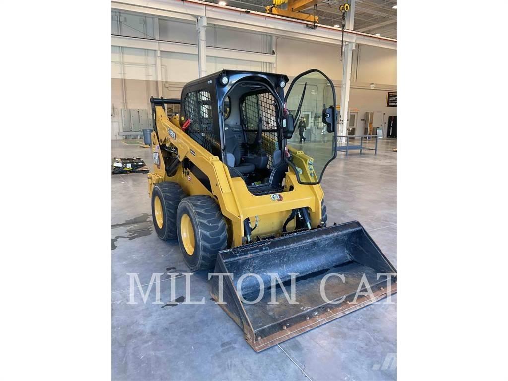 CAT 242D 3 Kompaktlastere