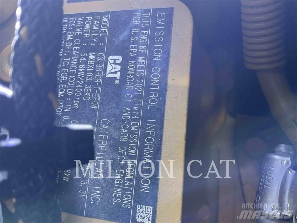 CAT 242D3 Kompaktlastere