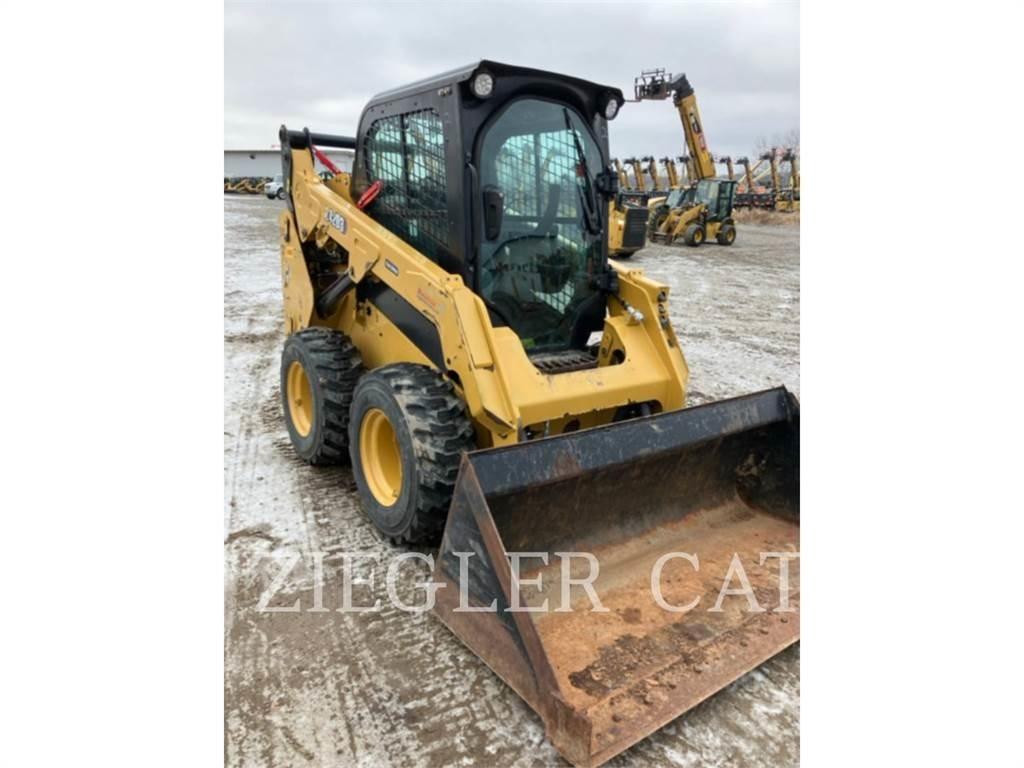 CAT 242D3 Kompaktlastere