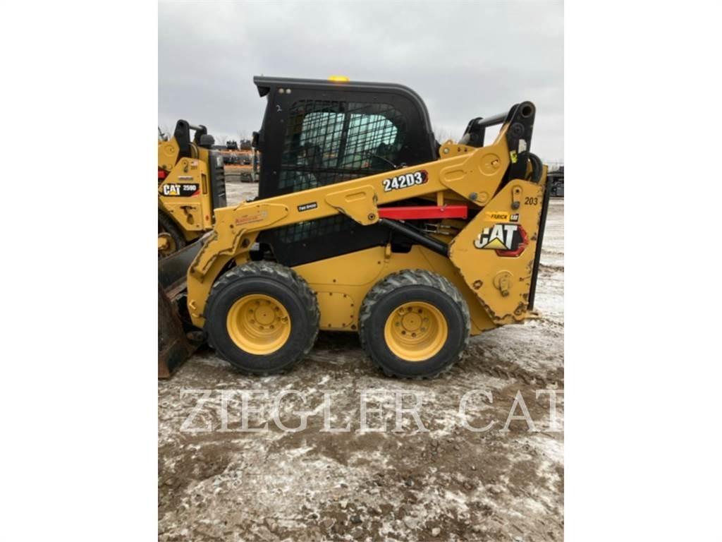 CAT 242D3 Kompaktlastere