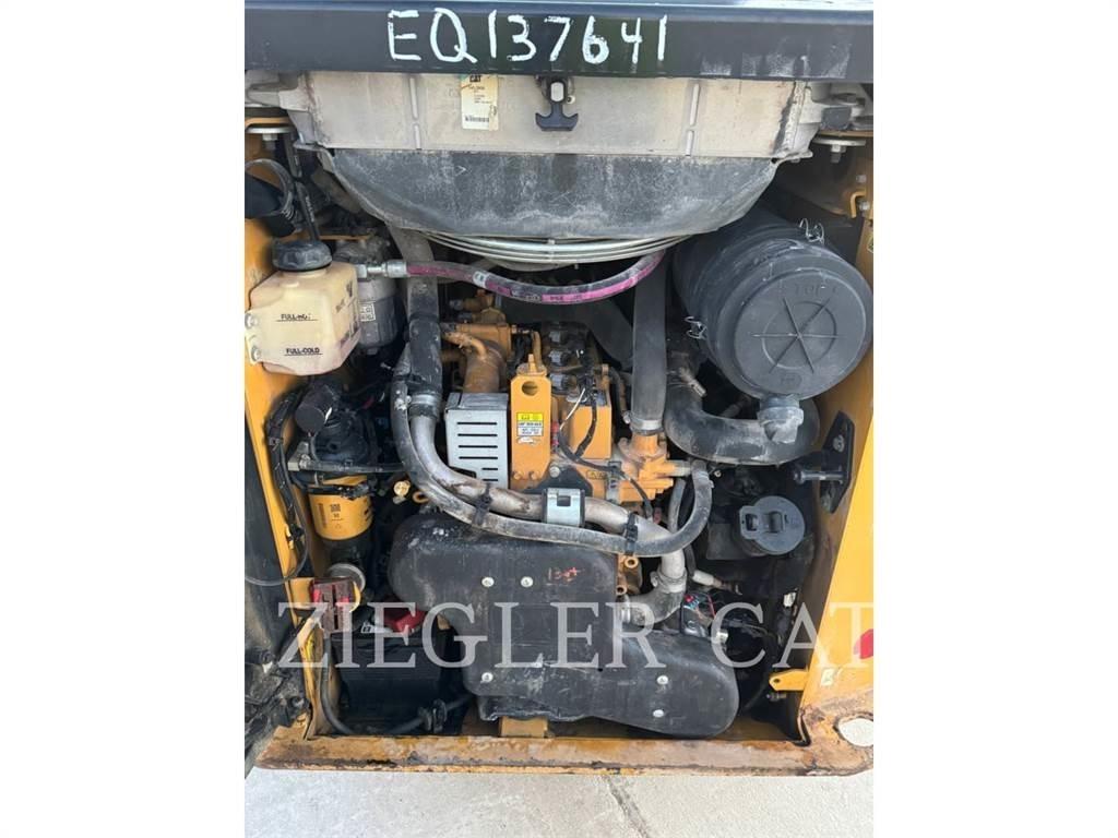 CAT 242D3 Kompaktlastere