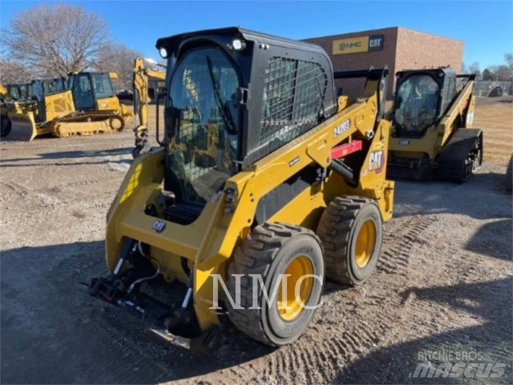 CAT 242D3 Kompaktlastere