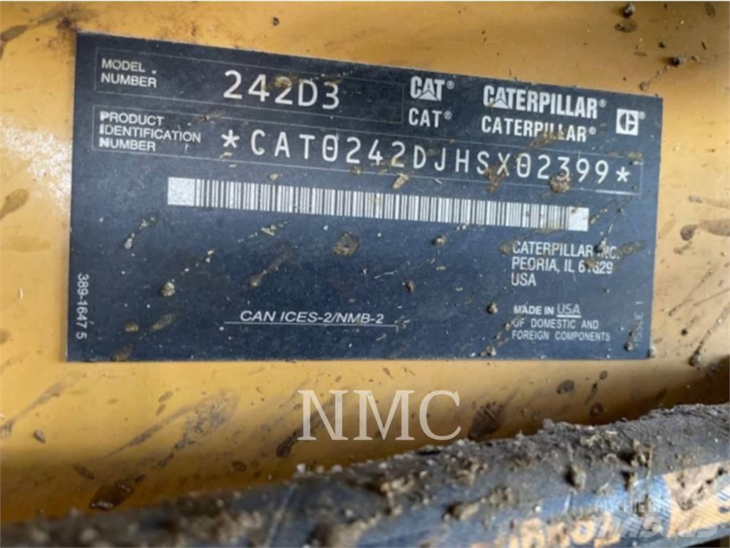CAT 242D3 Kompaktlastere