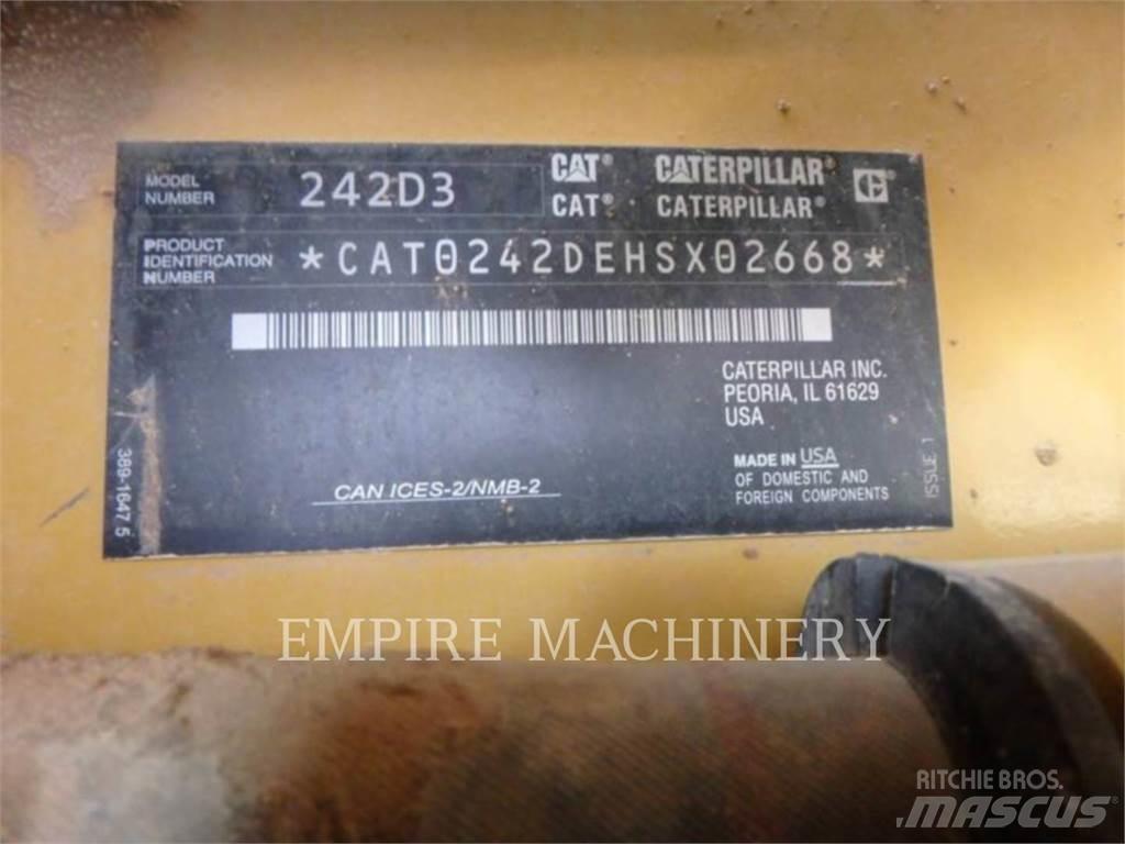 CAT 242D3 Kompaktlastere