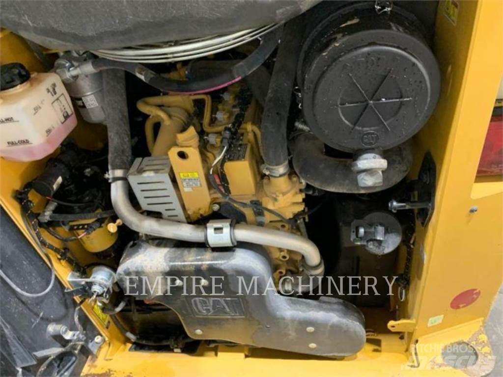 CAT 242D3 Kompaktlastere