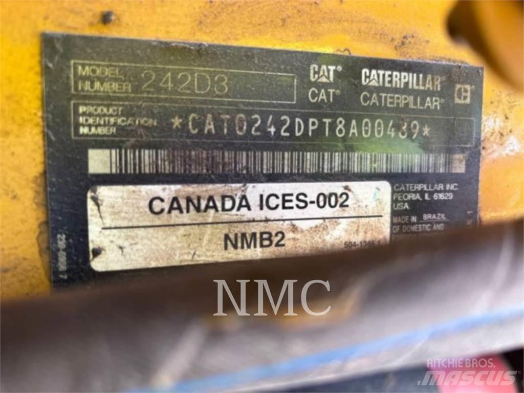 CAT 242D3 Kompaktlastere