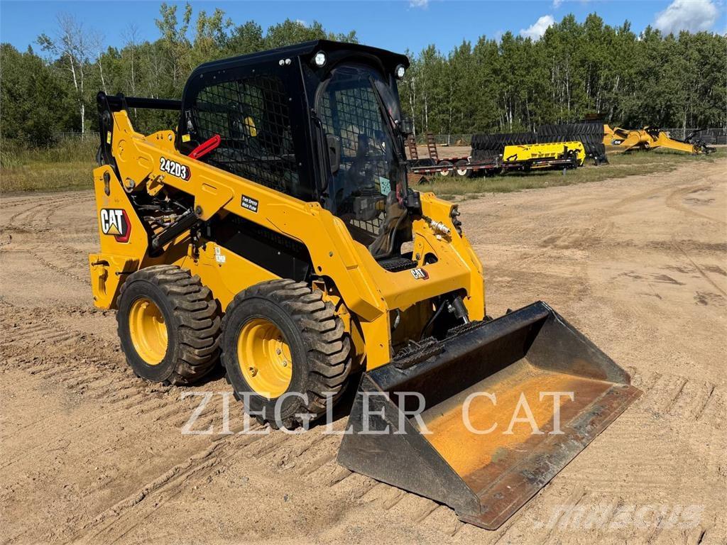 CAT 242D3 Kompaktlastere