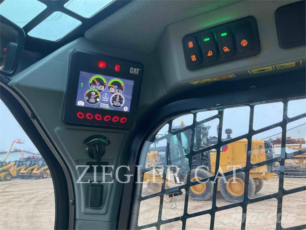 CAT 242D3 Kompaktlastere