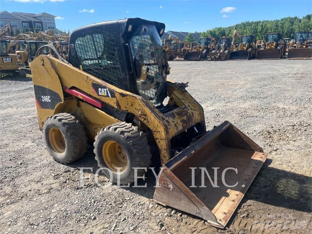 CAT 246C Kompaktlastere