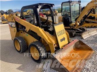 CAT 246D Kompaktlastere