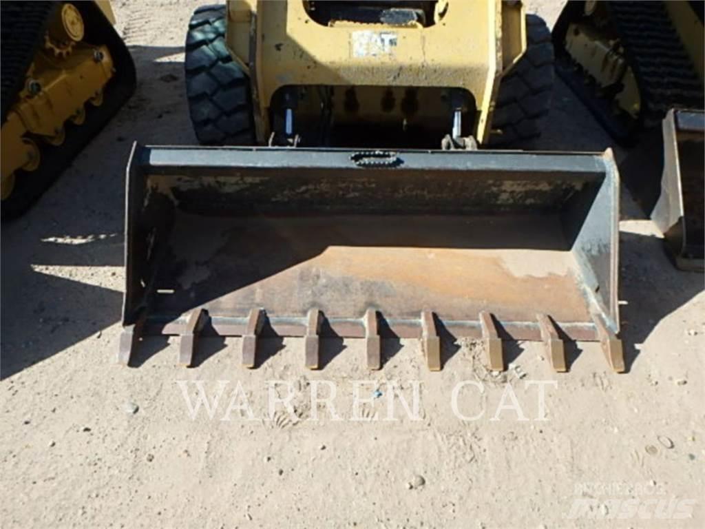 CAT 246D Kompaktlastere