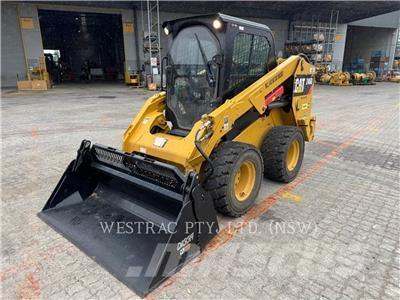 CAT 246D Kompaktlastere