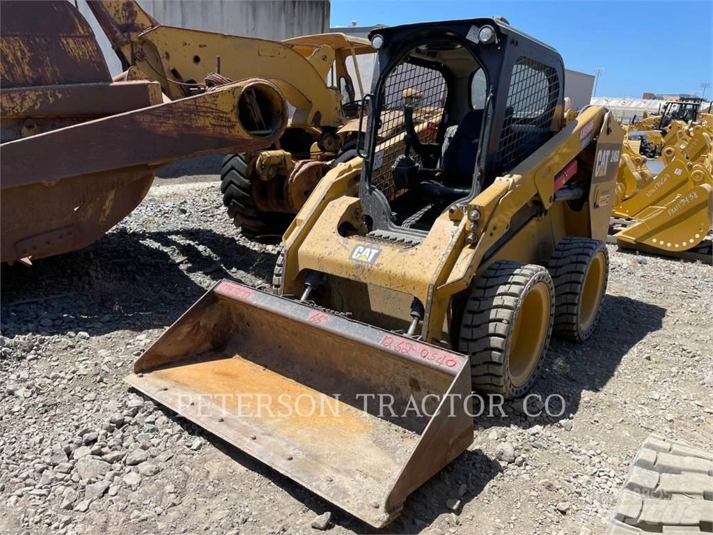 CAT 246D Kompaktlastere