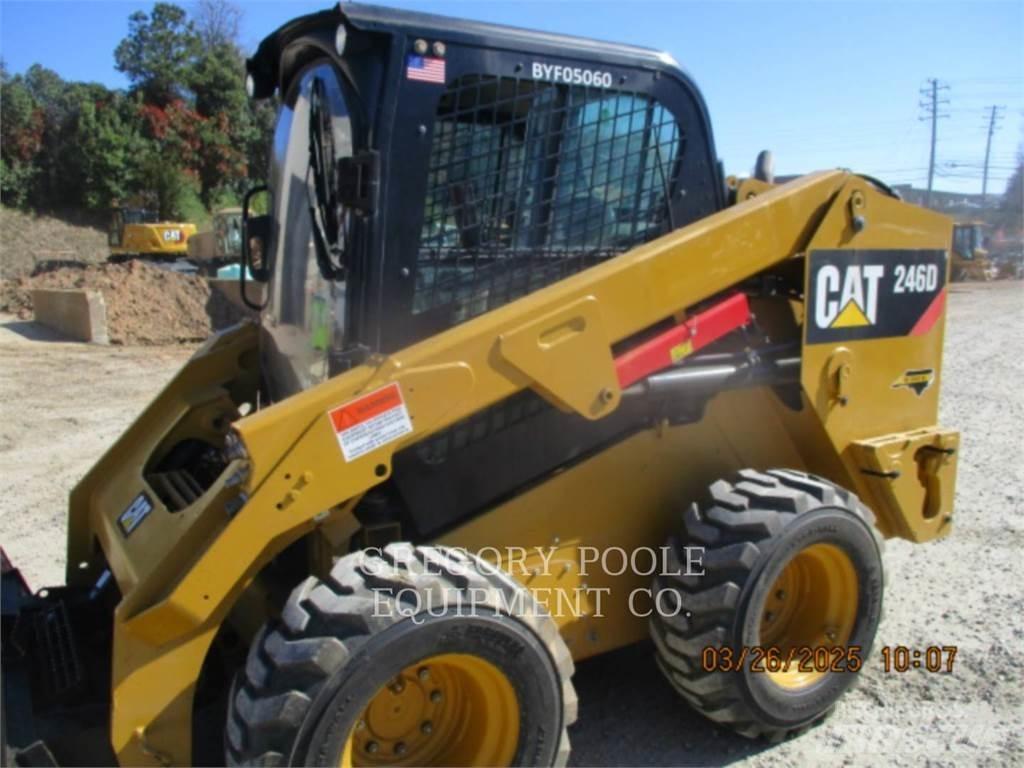 CAT 246D Kompaktlastere