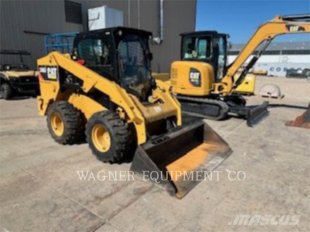 CAT 246D Kompaktlastere