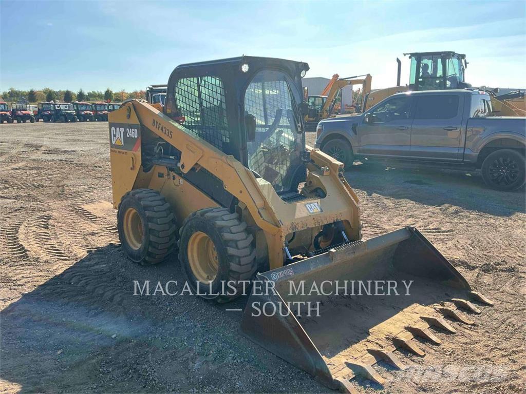 CAT 246D Kompaktlastere