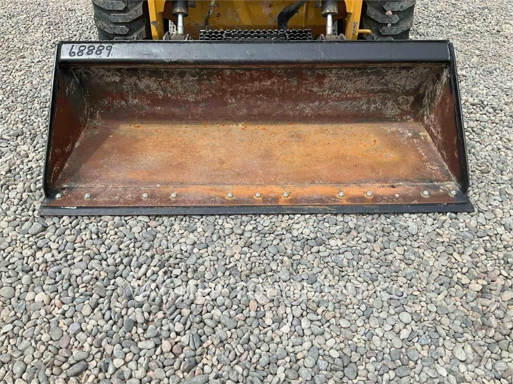 CAT 246D3 Kompaktlastere