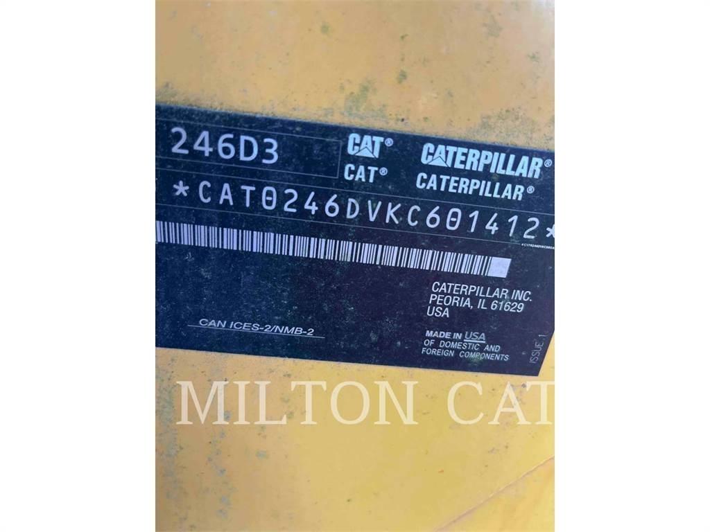 CAT 246D3 Kompaktlastere